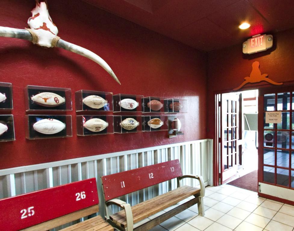 Sooner Legends Hotel Norman Luaran gambar